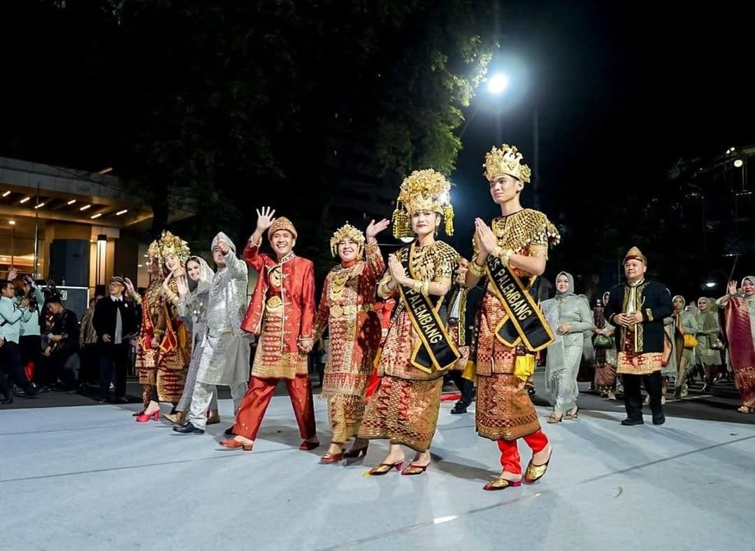 Pesona Busana Adat Palembang: Cerminan Sejarah dan Budaya Sriwijaya
